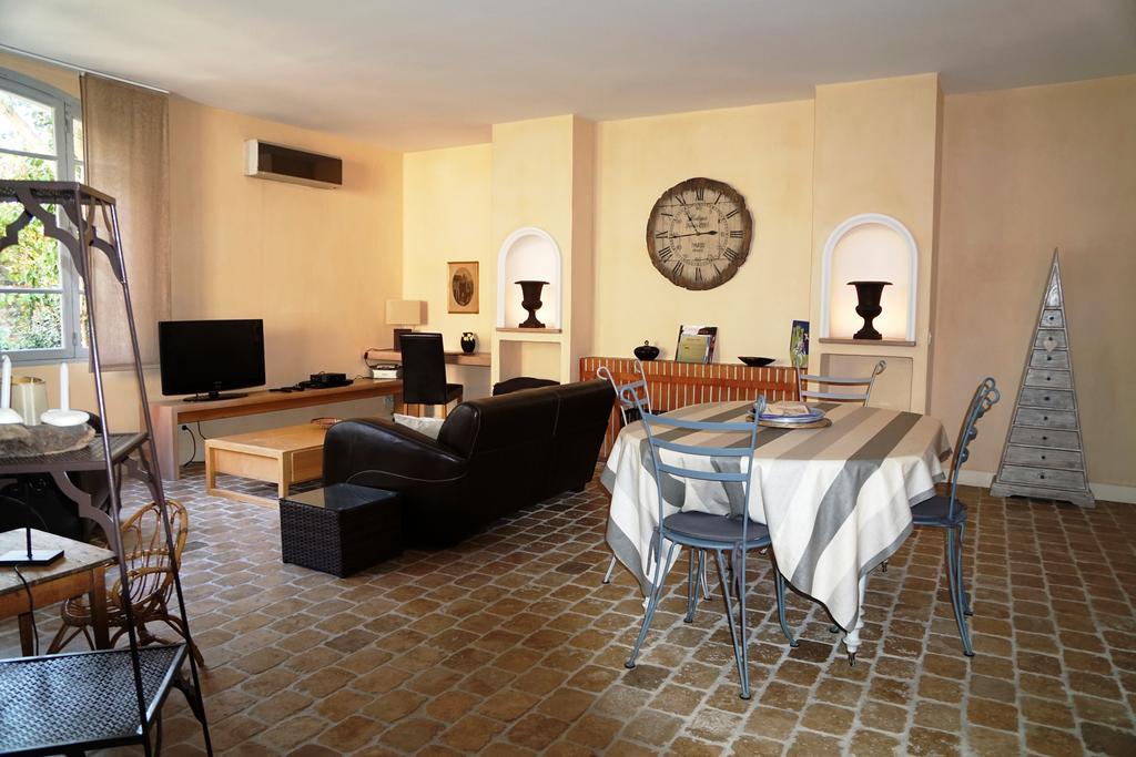 Sous Les Courtines Villa Каркасон Екстериор снимка